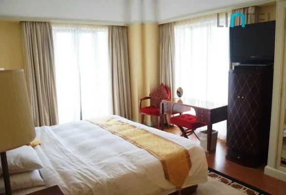 Rm 21A No 1 41 Hengshan Road(9)