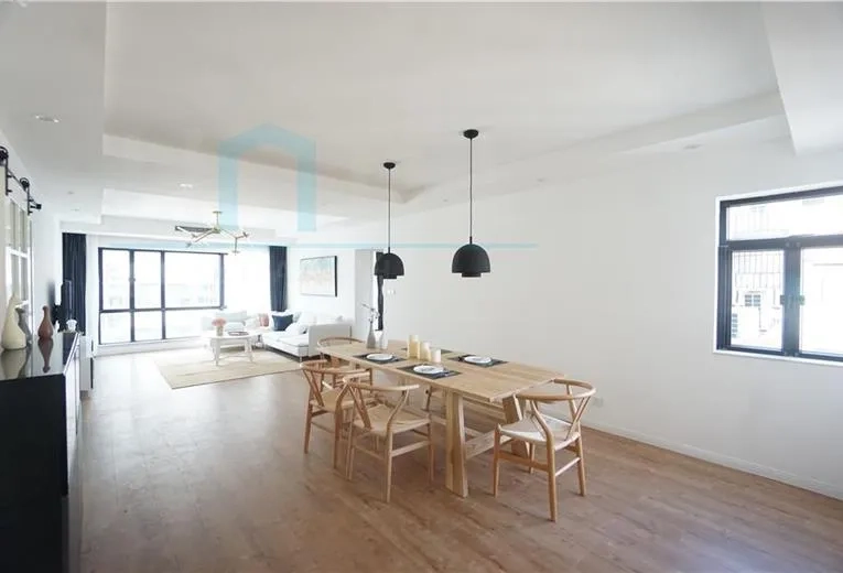 Rm 21A No 1 Grand Plaza