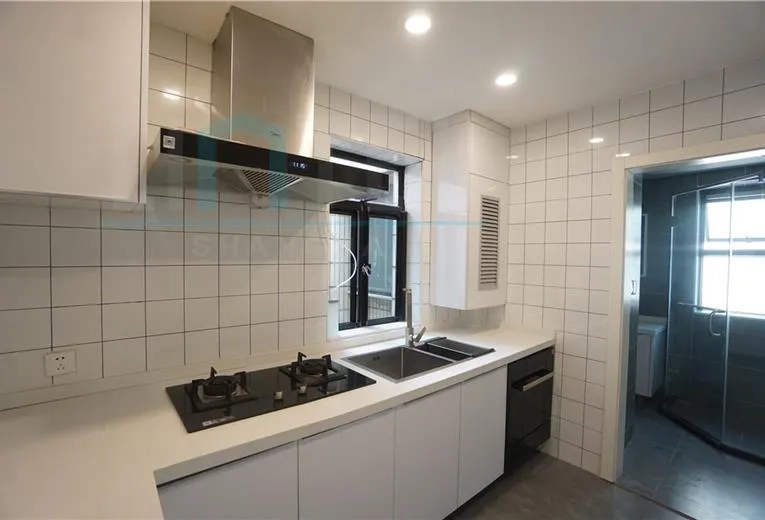 Rm 21A No 1 Grand Plaza(5)