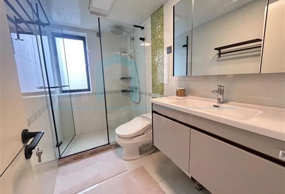 Rm 21A No 2 Grand Plaza(9)