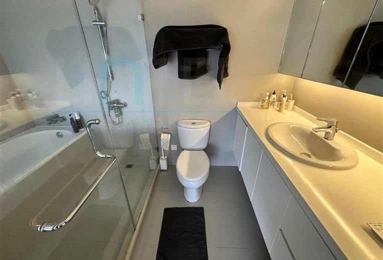 Rm 21A No 2 Palace Court(7)