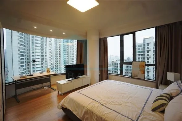 Rm 21A No W11 Top of City(8)