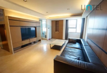Rm 21C Gallery Tower