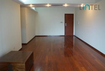 Rm 2201 No 10 Yanlord Garden(2)