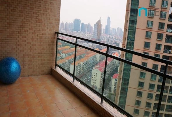 Rm 2201 No 10 Yanlord Garden(3)