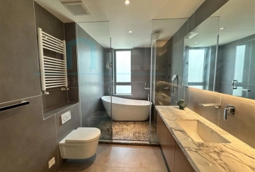 Rm 2201 No 5 Jing'an Four Seasons(7)