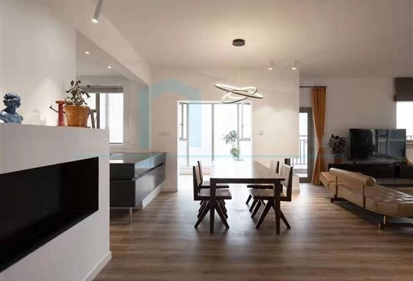 Rm 2201 No 6 Shanghai Bay Phase I(2)