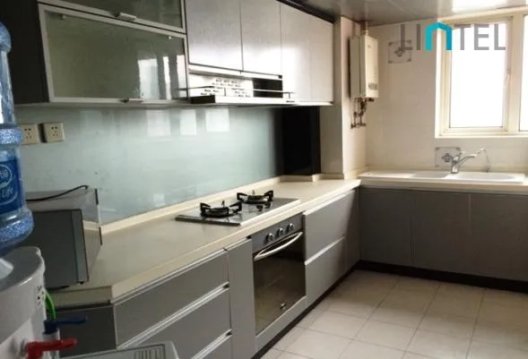 Rm 2202 No 1 Kings Park(4)