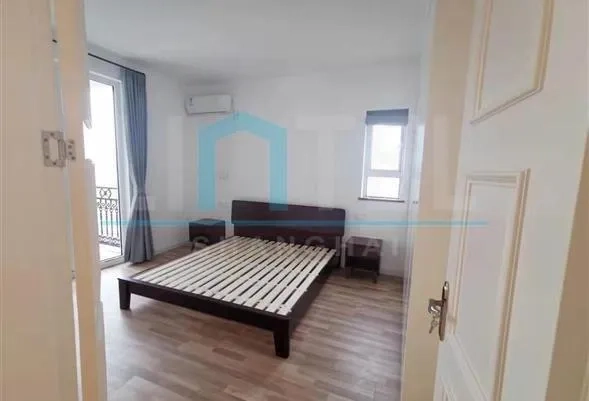 Rm 2202 No 4 Huaihai Garden(4)