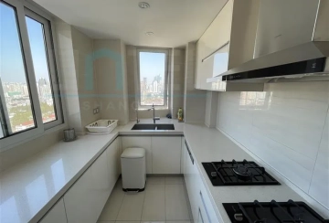 Rm 2202 No 7 Edifice(5)