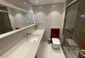 Rm 2202 No 7 Edifice(10)