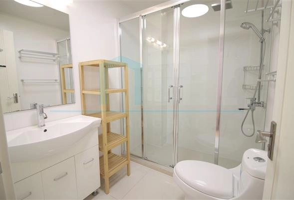 Rm 2202 No W9 Top of City(11)