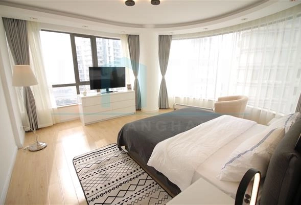 Rm 2202 No W9 Top of City(6)
