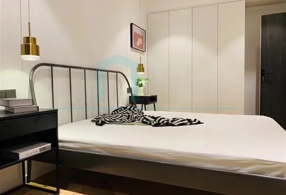 Rm 2203 No 6 Century Metropolis(5)