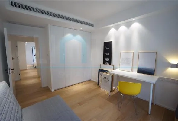 Rm 2204 No 1 La Cite(13)