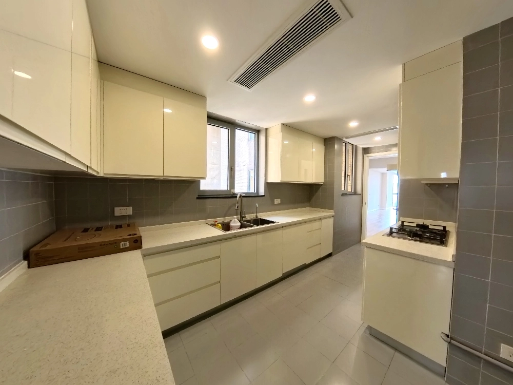 Rm 22B No 3 Chevalier Place(7)
