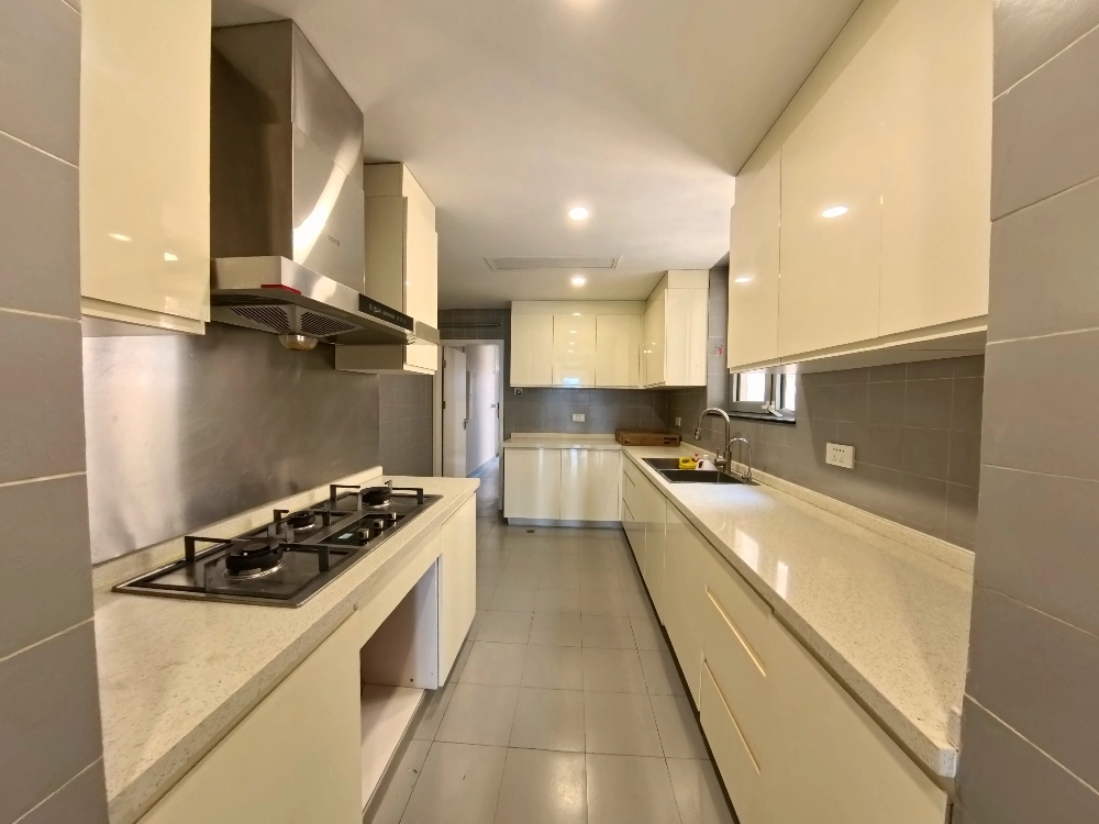 Rm 22B No 3 Chevalier Place(8)