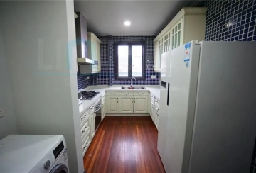 Rm 23 No 1230 Huaihai middle Road(4)