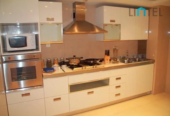 Rm 2301 Bld B Oriental London Plaza(4)