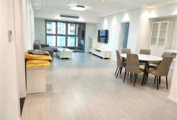 Rm 2301 No 18 Maison des Artistes
