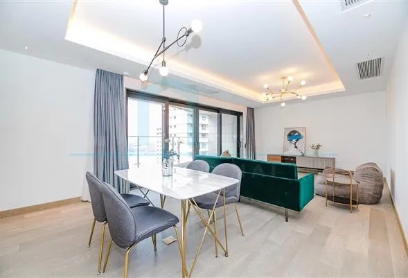 Rm 2301 No 7 Nove Mansion