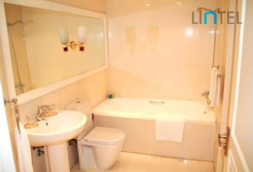 Rm 2301 No B Oriental London Plaza(9)
