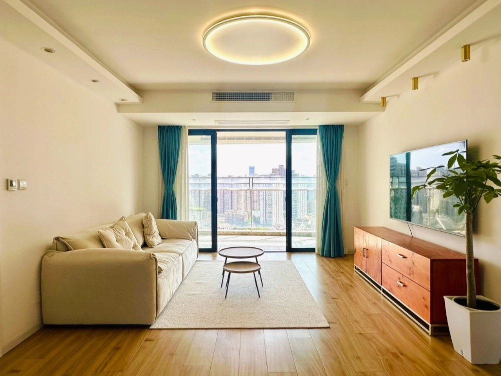 Rm 2302 No 1 Phoenix Garden