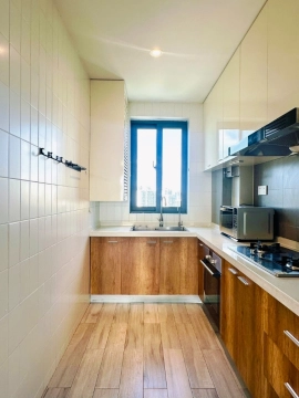 Rm 2302 No 1 Phoenix Garden(4)