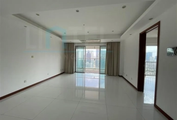 Rm 2302 No 3 Crystal Pavilion