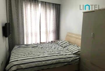 Rm 2302 No 8 East Huaihai Apartment(7)