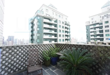 Rm 23B No 3 Ambassy Court(11)