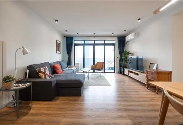 Rm 23F No 3 Springdale Garden