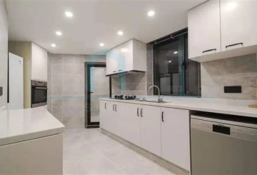Rm 2401 No 12 Oriental Manhatton(5)