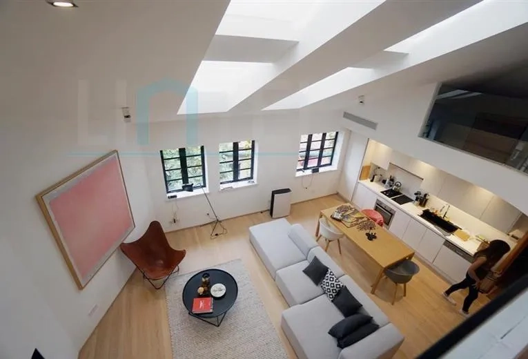 Rm 25 No 135 Wukang Road(4)