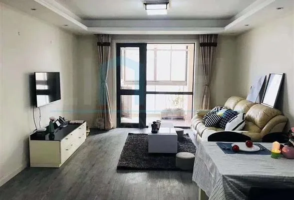Rm 2501 No 17 Central Garden