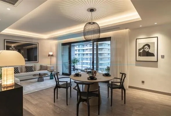 Rm 2502 No 2 Nove Mansion