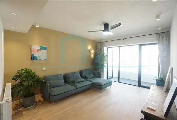 Rm 2502 No 4 Eight Park Avenue