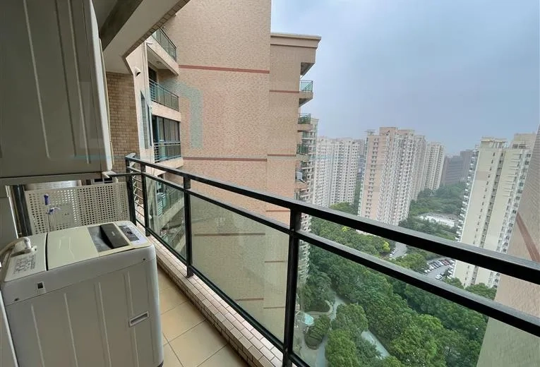 Rm 2503 No 17 Yanlord Riverside Garden(6)