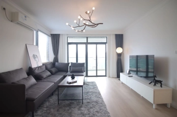 Rm 2504 No H2 La Doll international