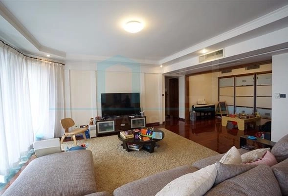 Rm 2508 No 3 Central Residence I(7)