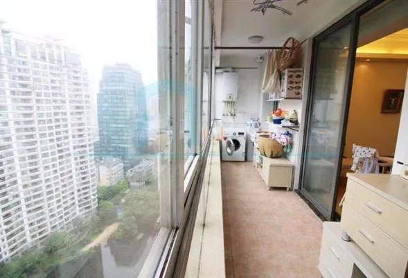 Rm 25A No D26 Top of City(3)