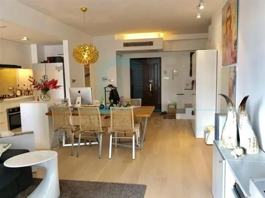 Rm 25C No W1 Top of City(2)