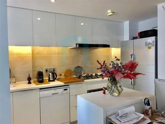 Rm 25C No W1 Top of City(3)