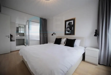 Rm 25E No 3 Ambassy Court(8)