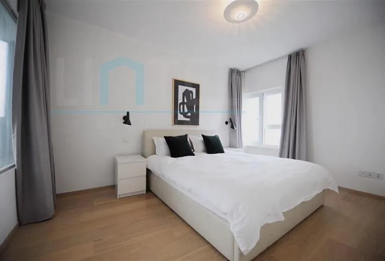 Rm 25E No 3 Ambassy Court(10)