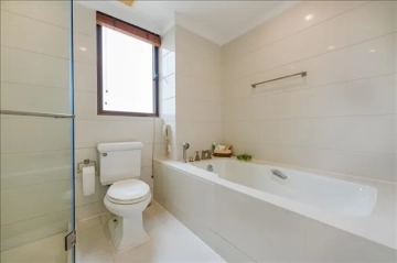 Rm 2601 No 18 Lakeville Regency(15)