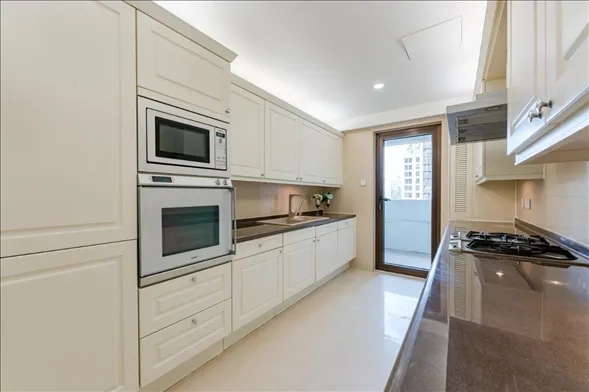 Rm 2601 No 18 Lakeville Regency(8)