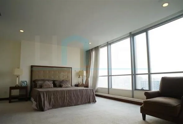 Rm 2601 River House(11)