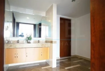 Rm 2601 River House(12)