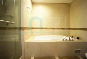 Rm 2601 River House(13)